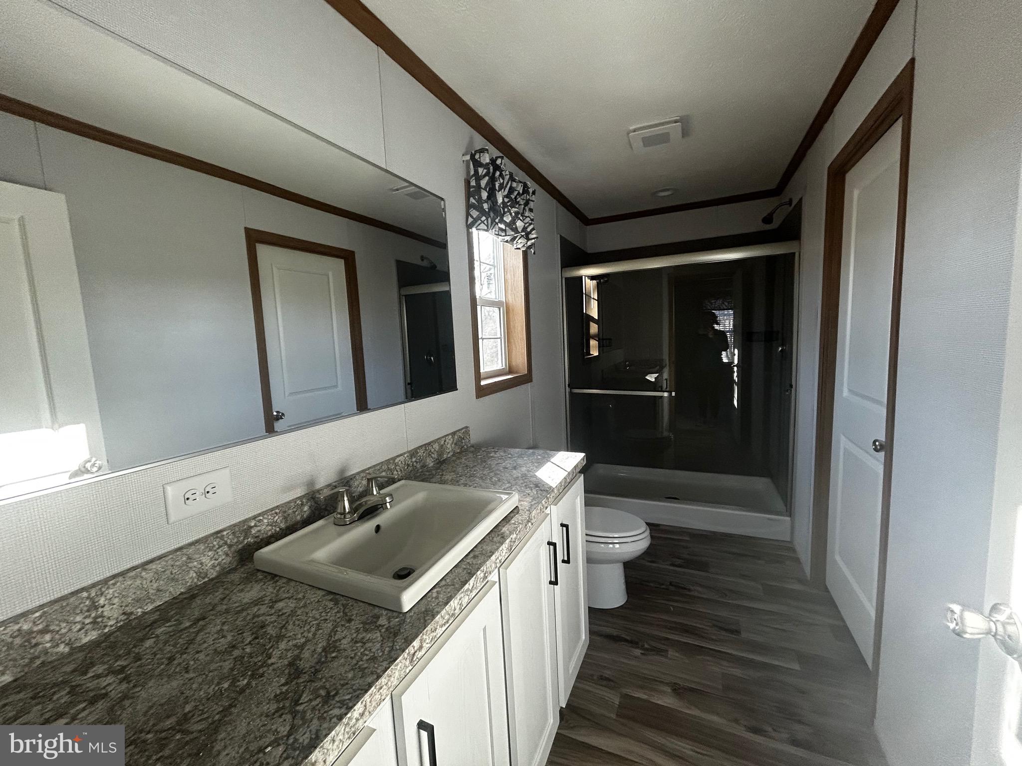 MIDDLE CREEK VILLAGE - Residential