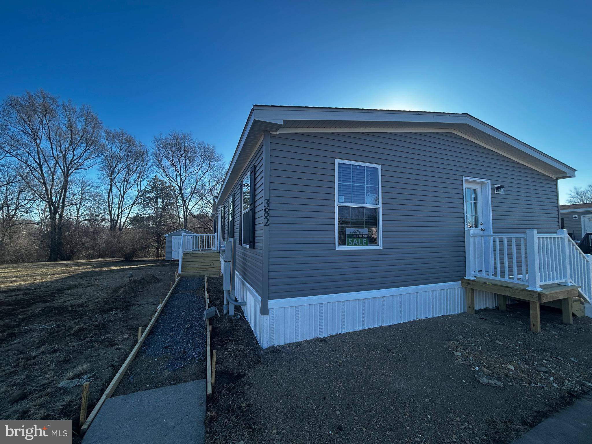 MIDDLE CREEK VILLAGE - Residential