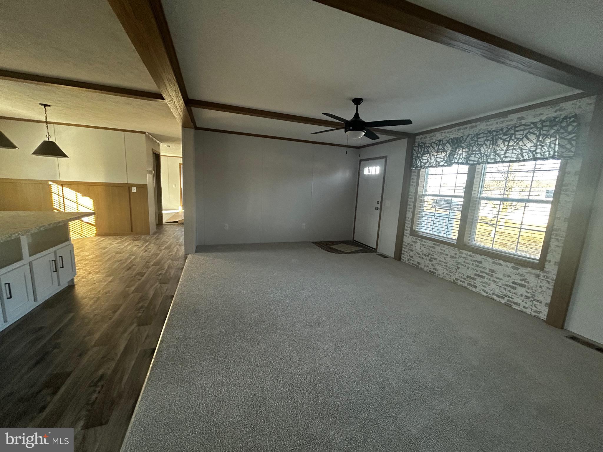 MIDDLE CREEK VILLAGE - Residential