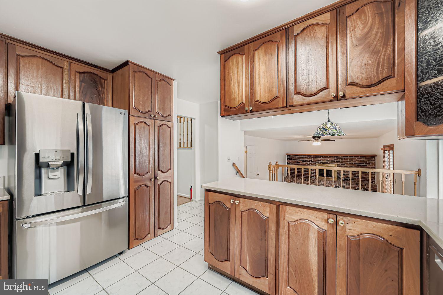 GUNNERS LAKE VILLAGE - Residential