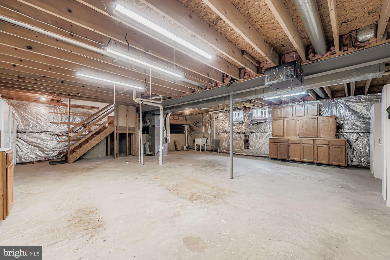 GUNNERS LAKE VILLAGE - Residential