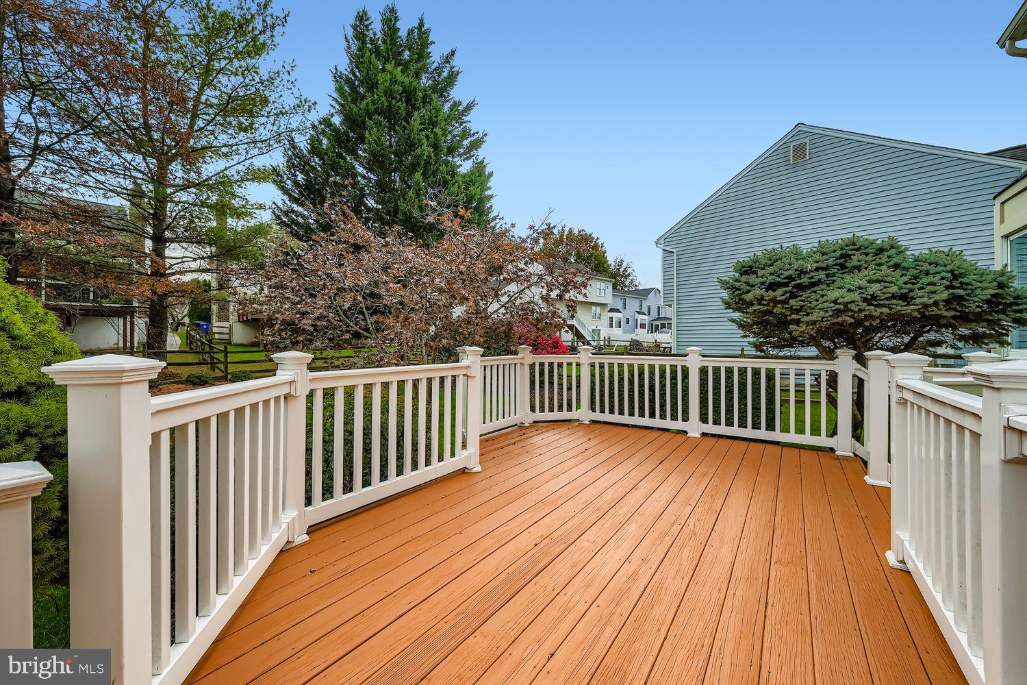 GUNNERS LAKE VILLAGE - Residential