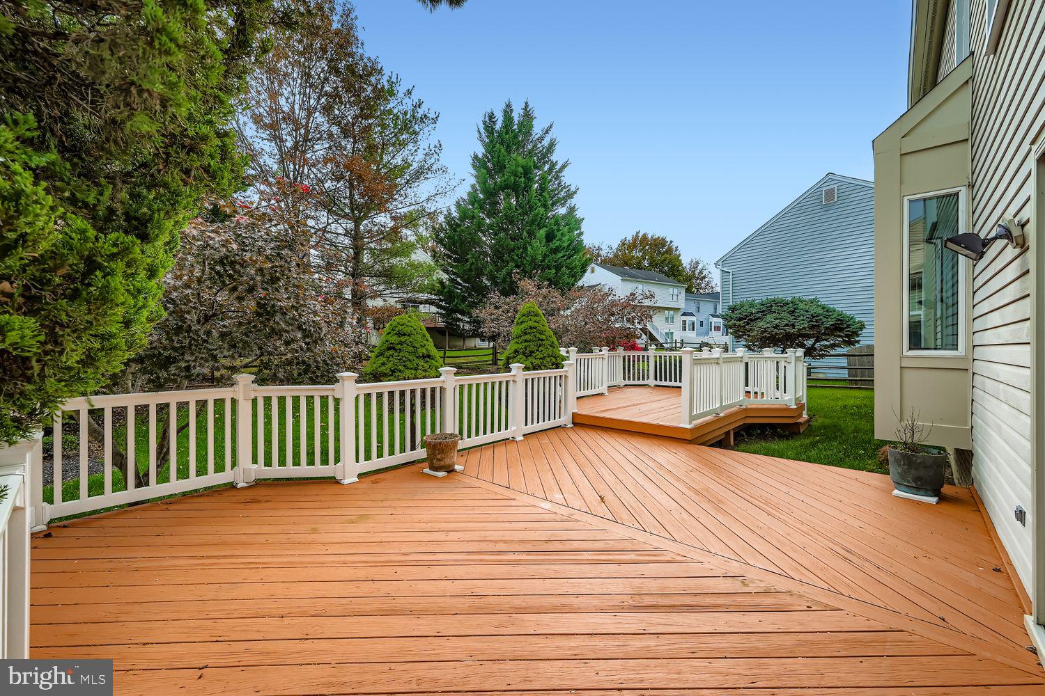 GUNNERS LAKE VILLAGE - Residential