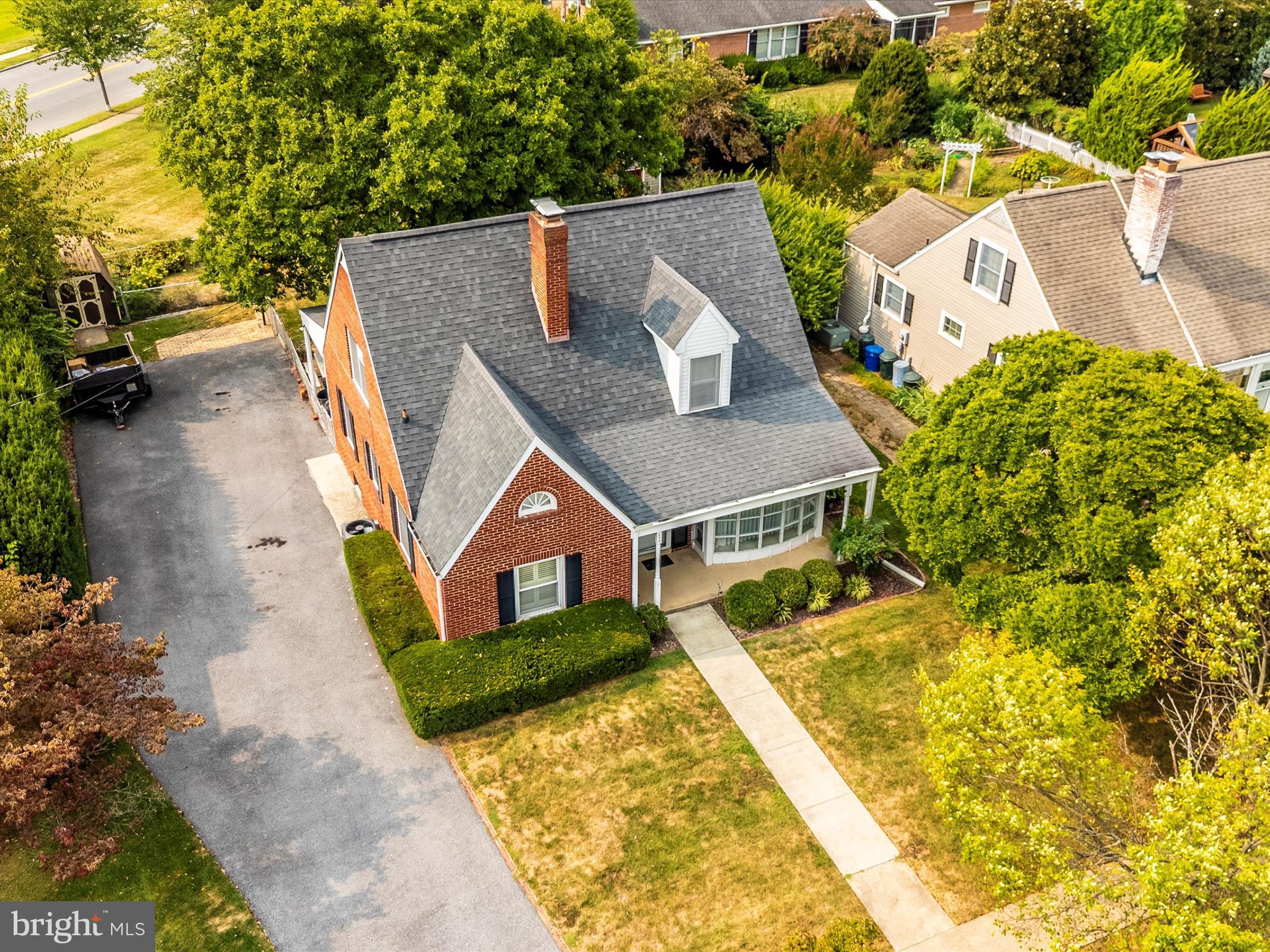 203 MAGNOLIA AVENUE