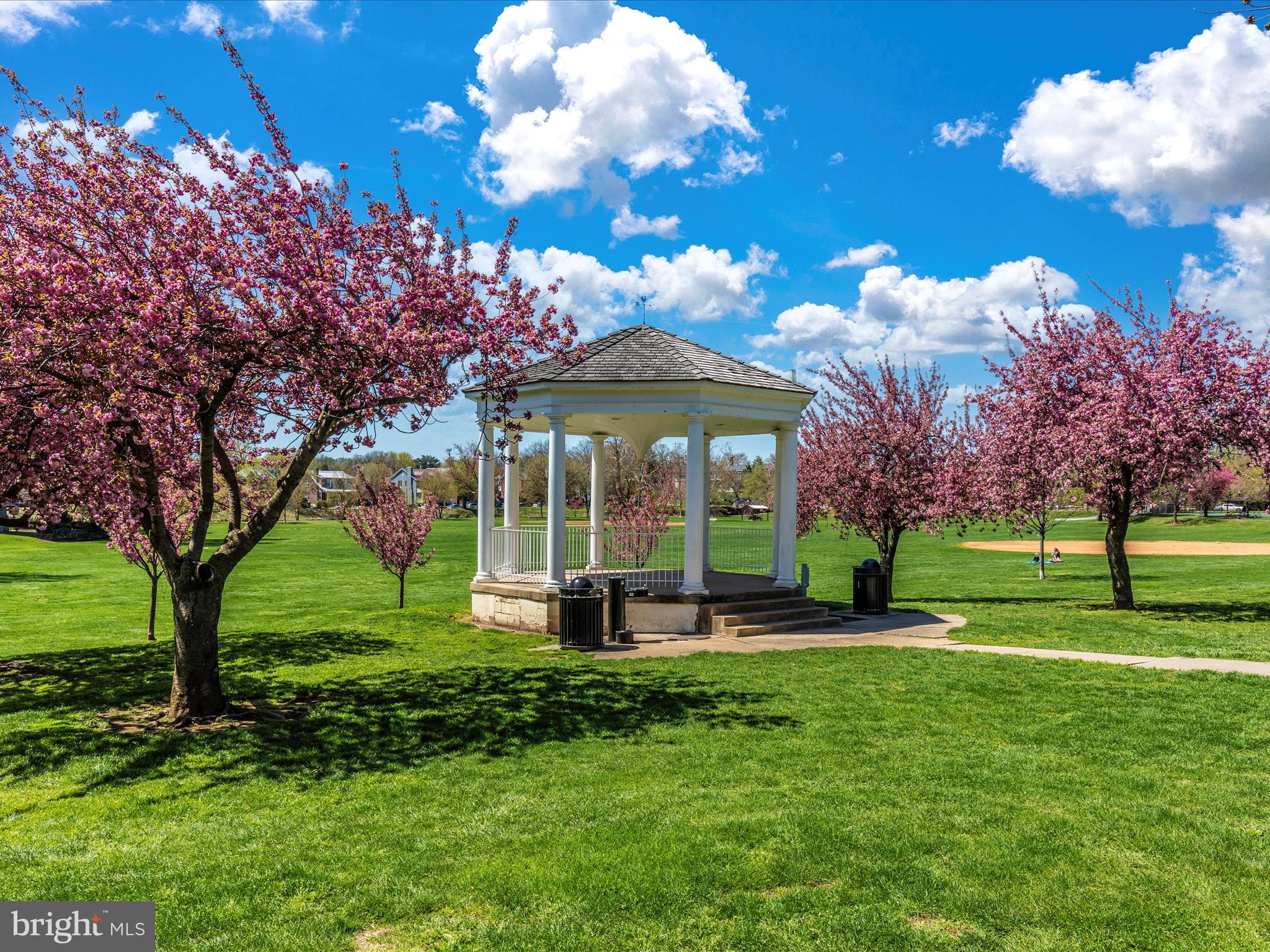 BAKER PARK - Residential