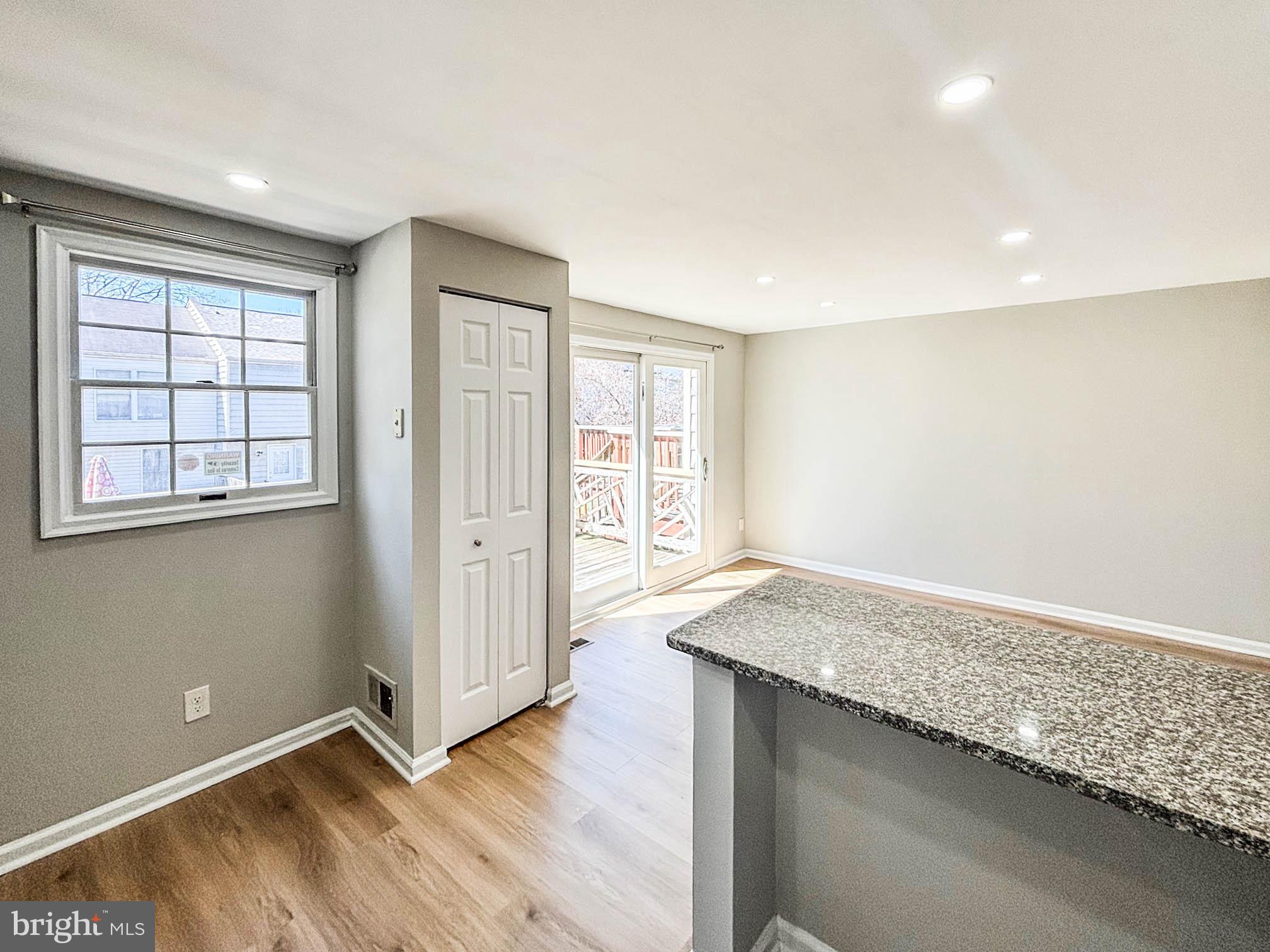 INDIAN CREEK - Residential