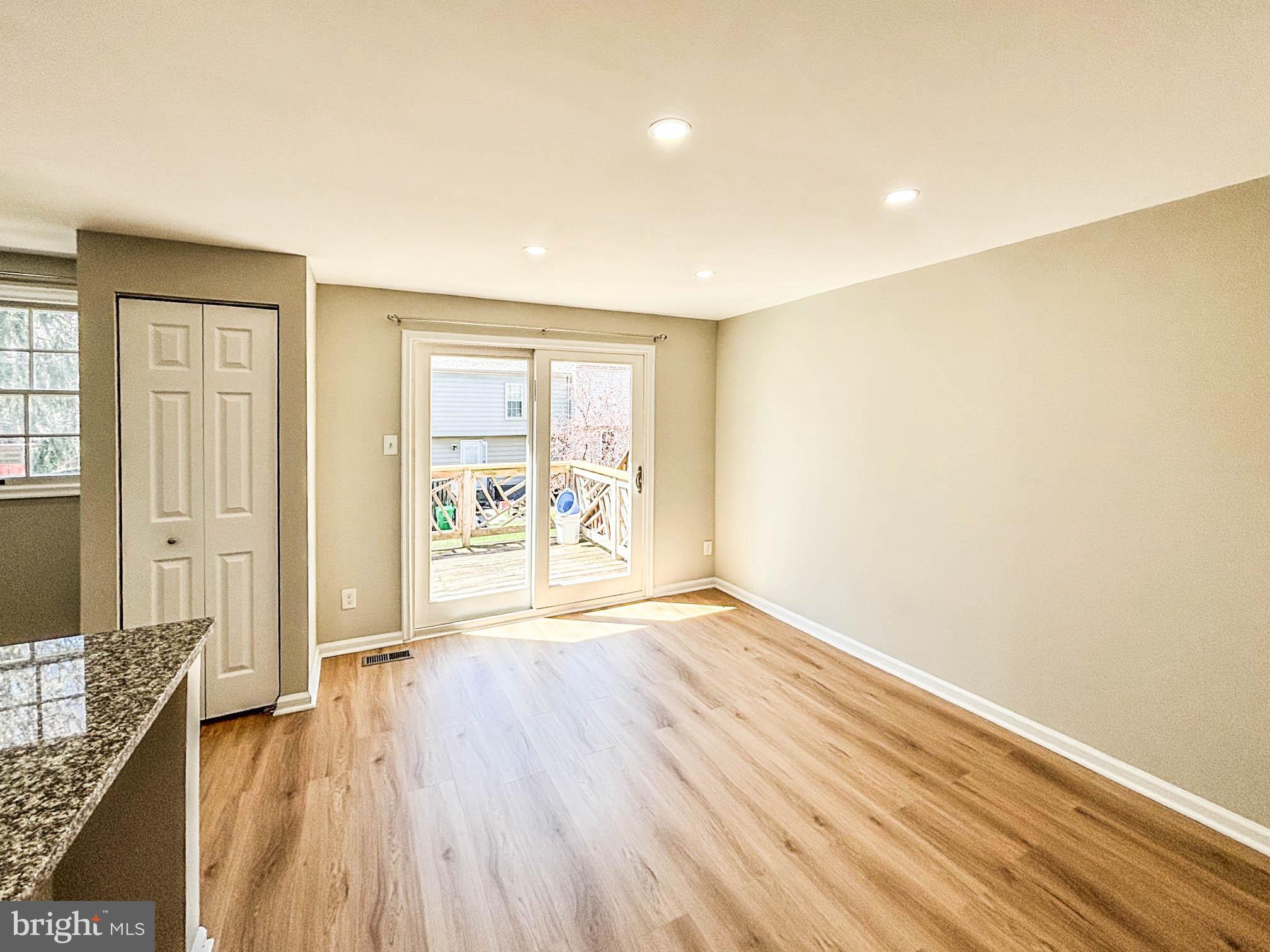 INDIAN CREEK - Residential