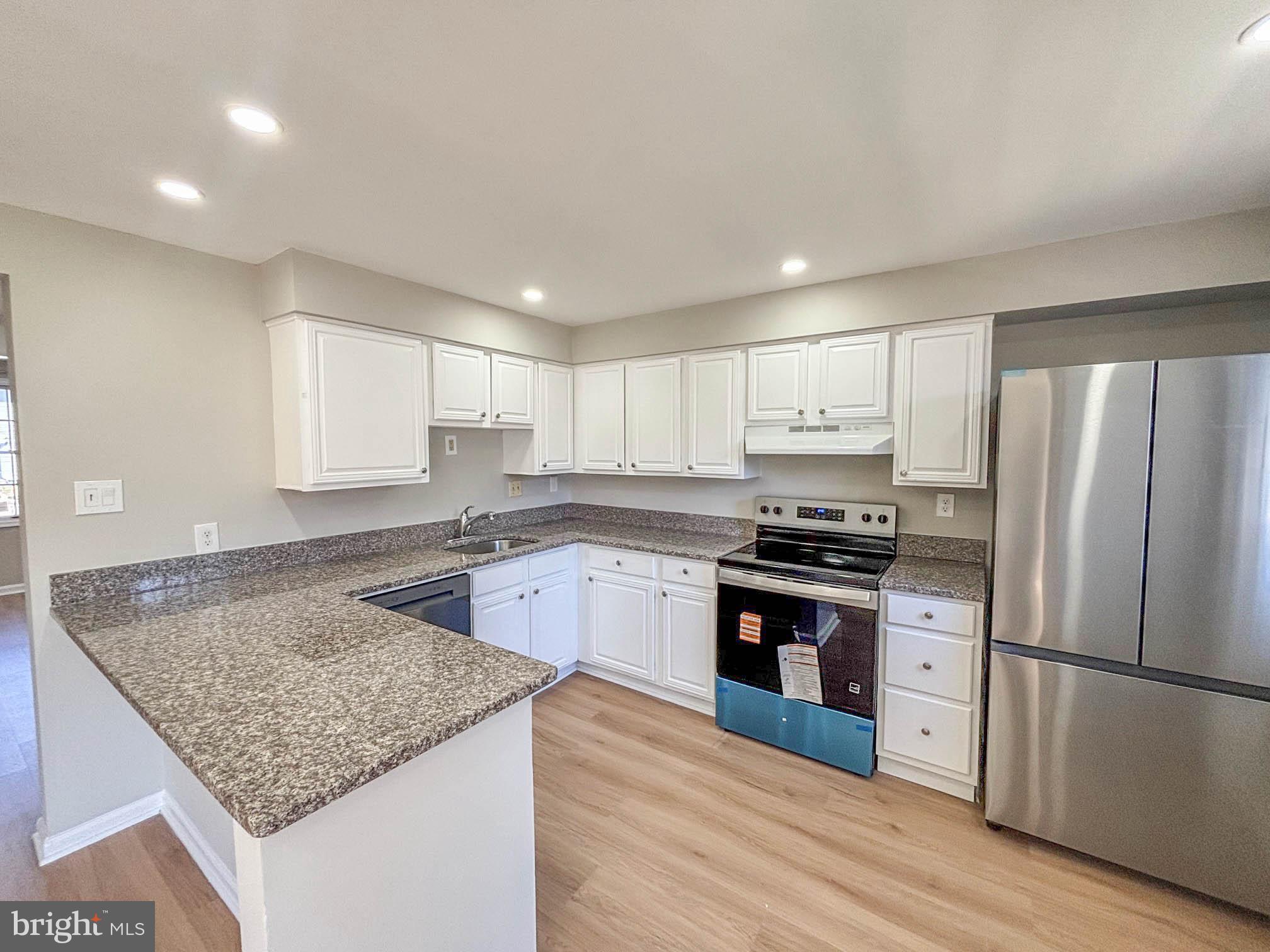 INDIAN CREEK - Residential