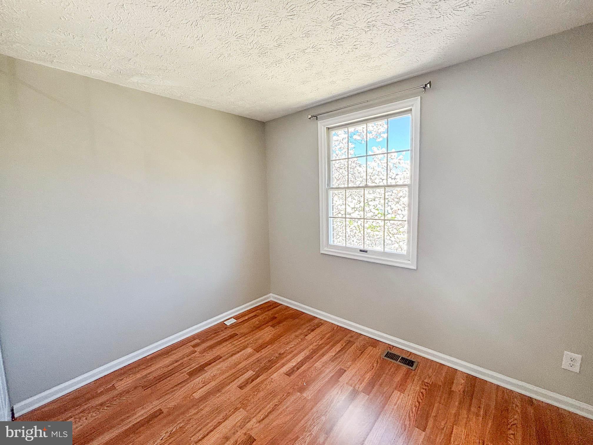 INDIAN CREEK - Residential