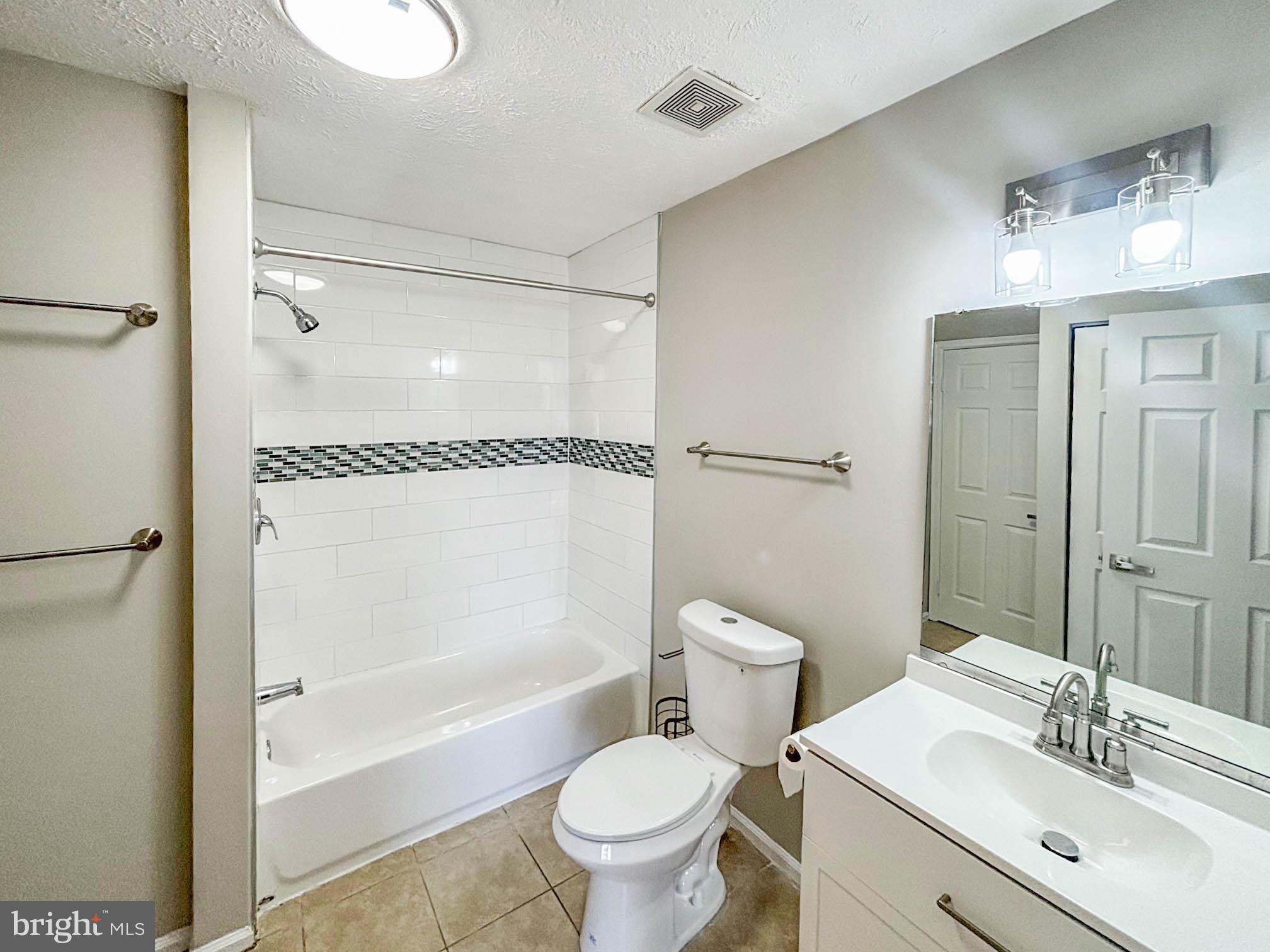 INDIAN CREEK - Residential