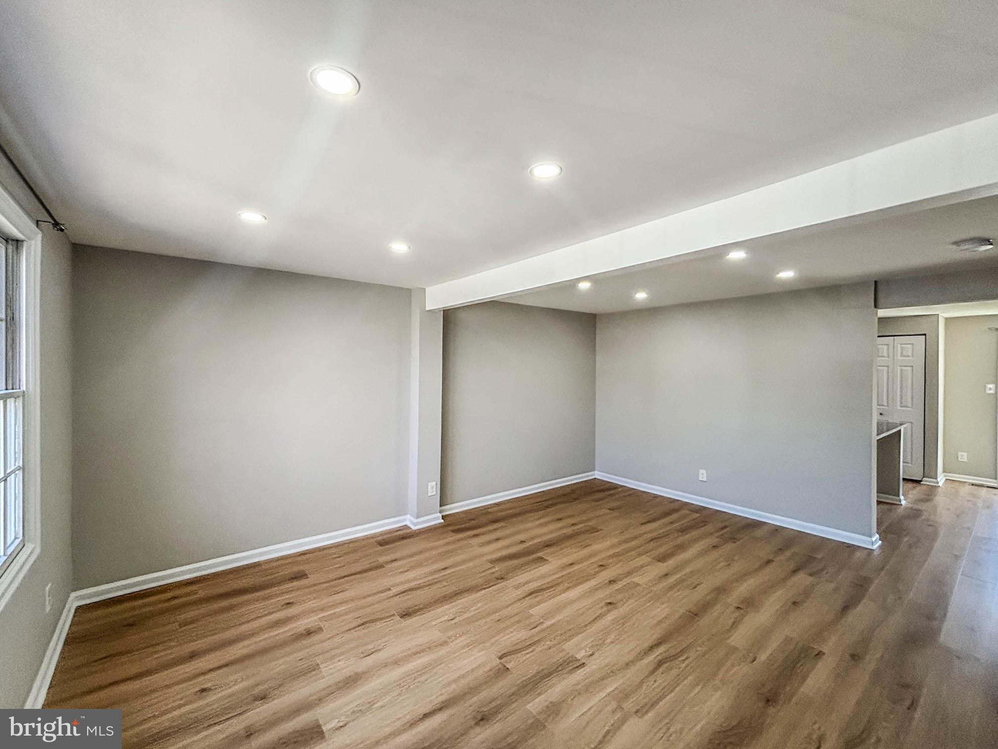 INDIAN CREEK - Residential