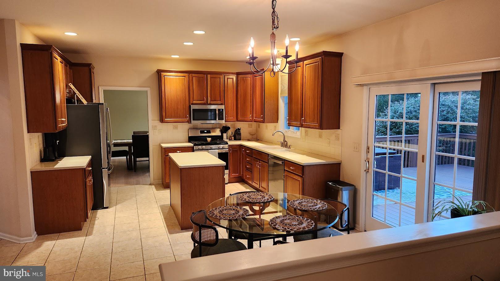 COUNTRYSIDE - Residential