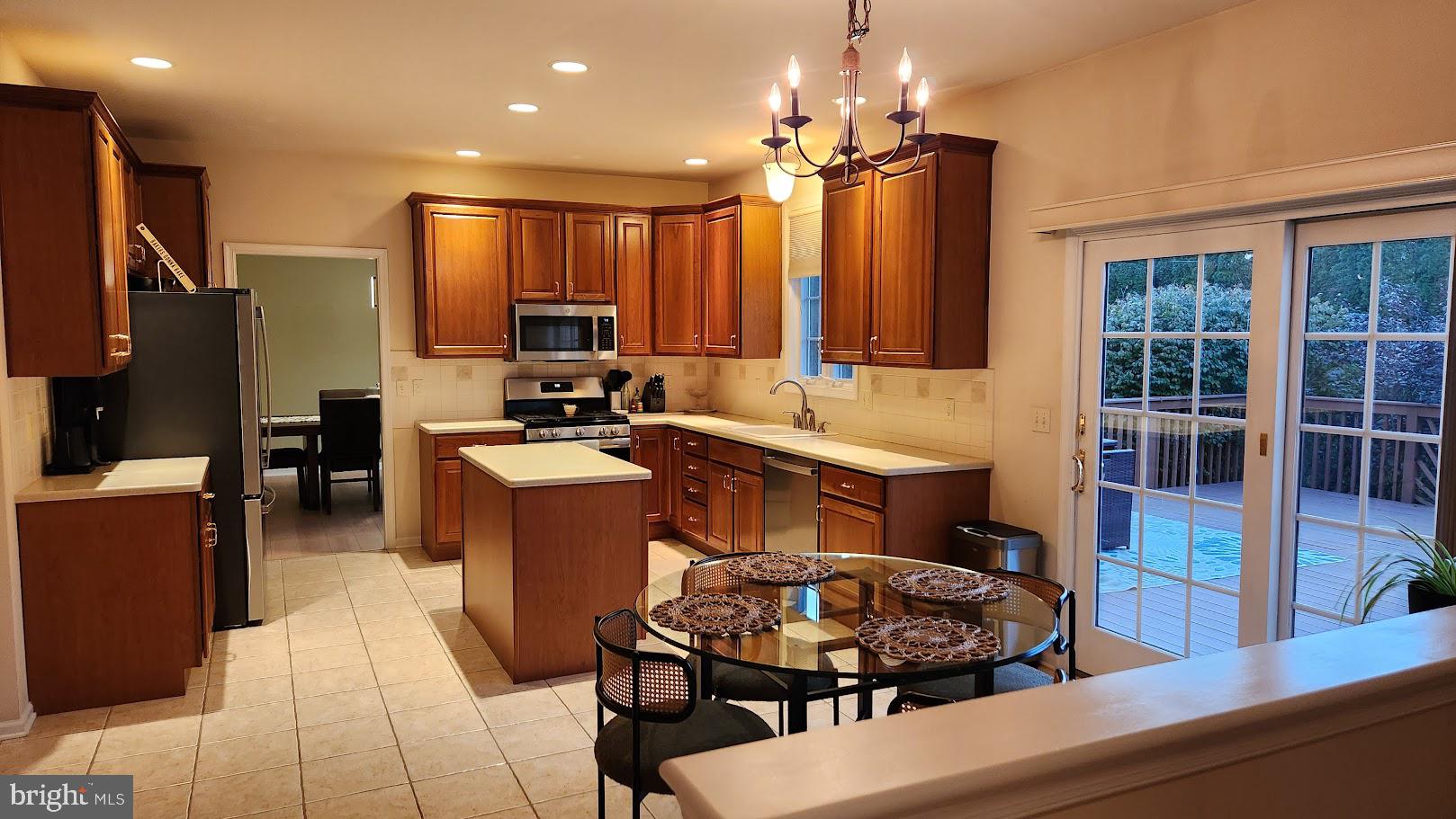 COUNTRYSIDE - Residential