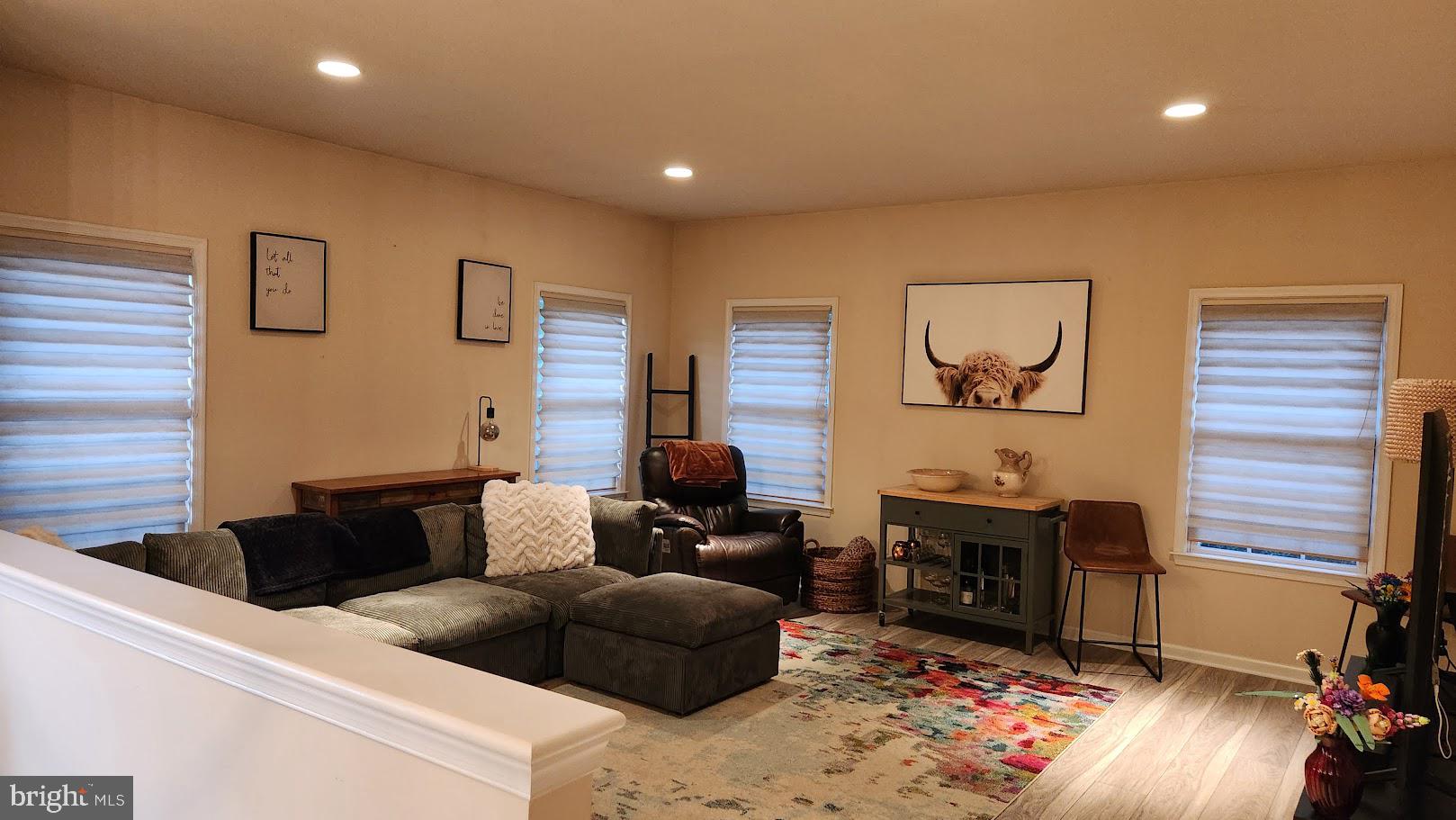 COUNTRYSIDE - Residential