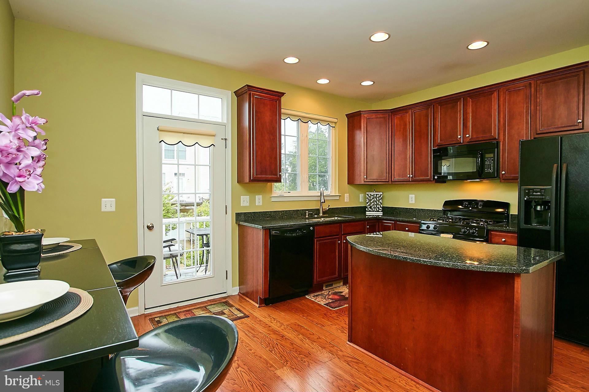 SOUTH RIDING - Residential