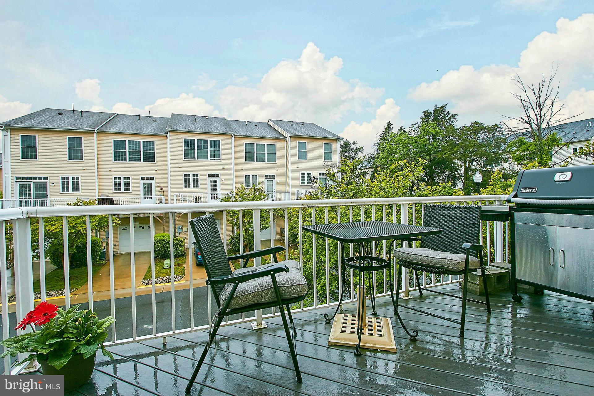 SOUTH RIDING - Residential