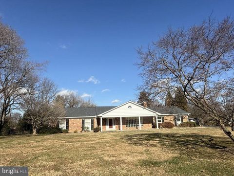 1362 WOODSIDE DRIVE MCLEAN VA 22102