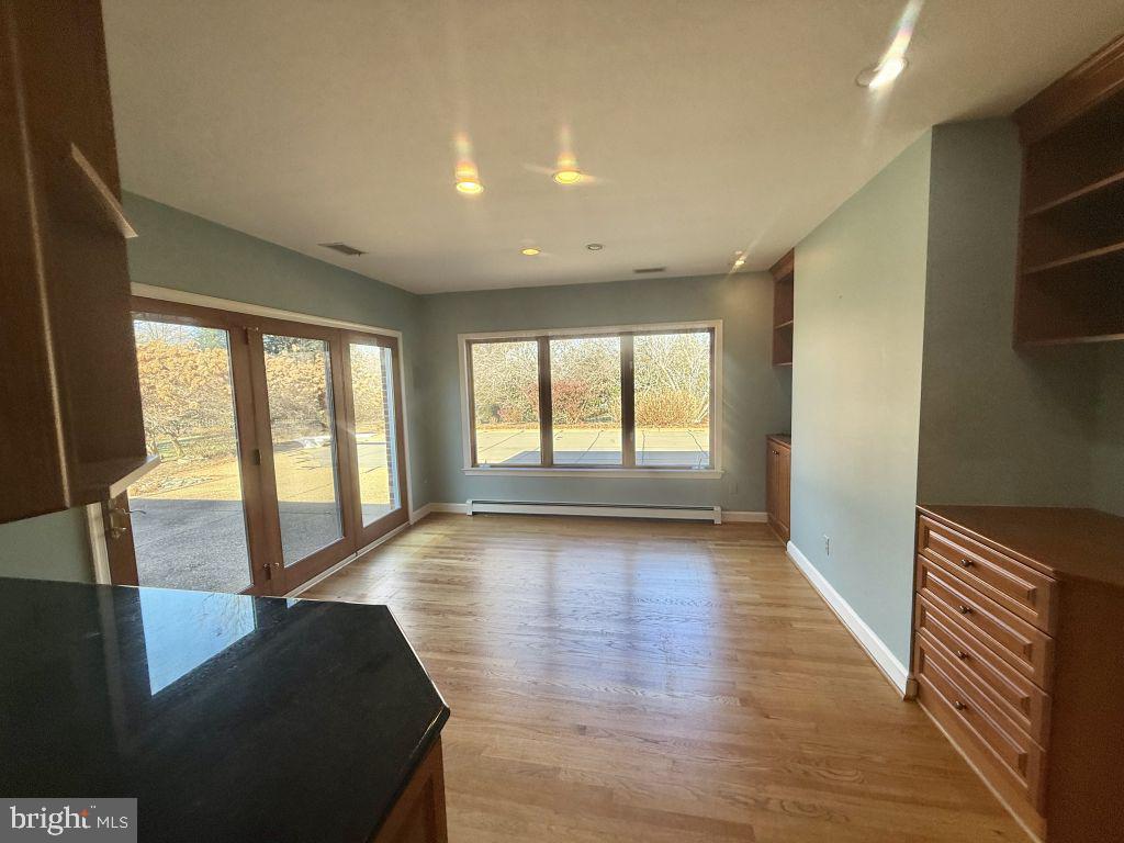 WOODSIDE ESTATES - Residential