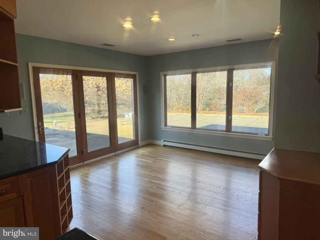 WOODSIDE ESTATES - Residential