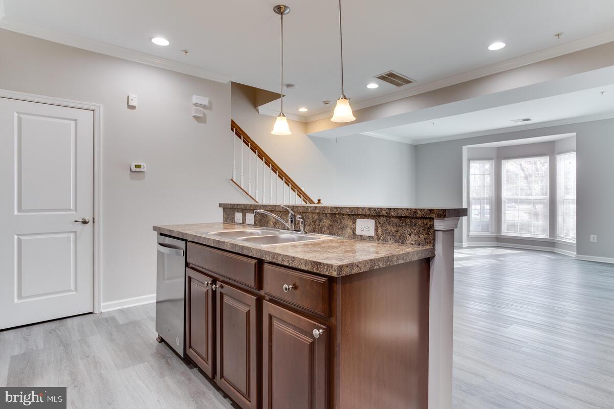 TOWN CENTER COMMONS - Residential