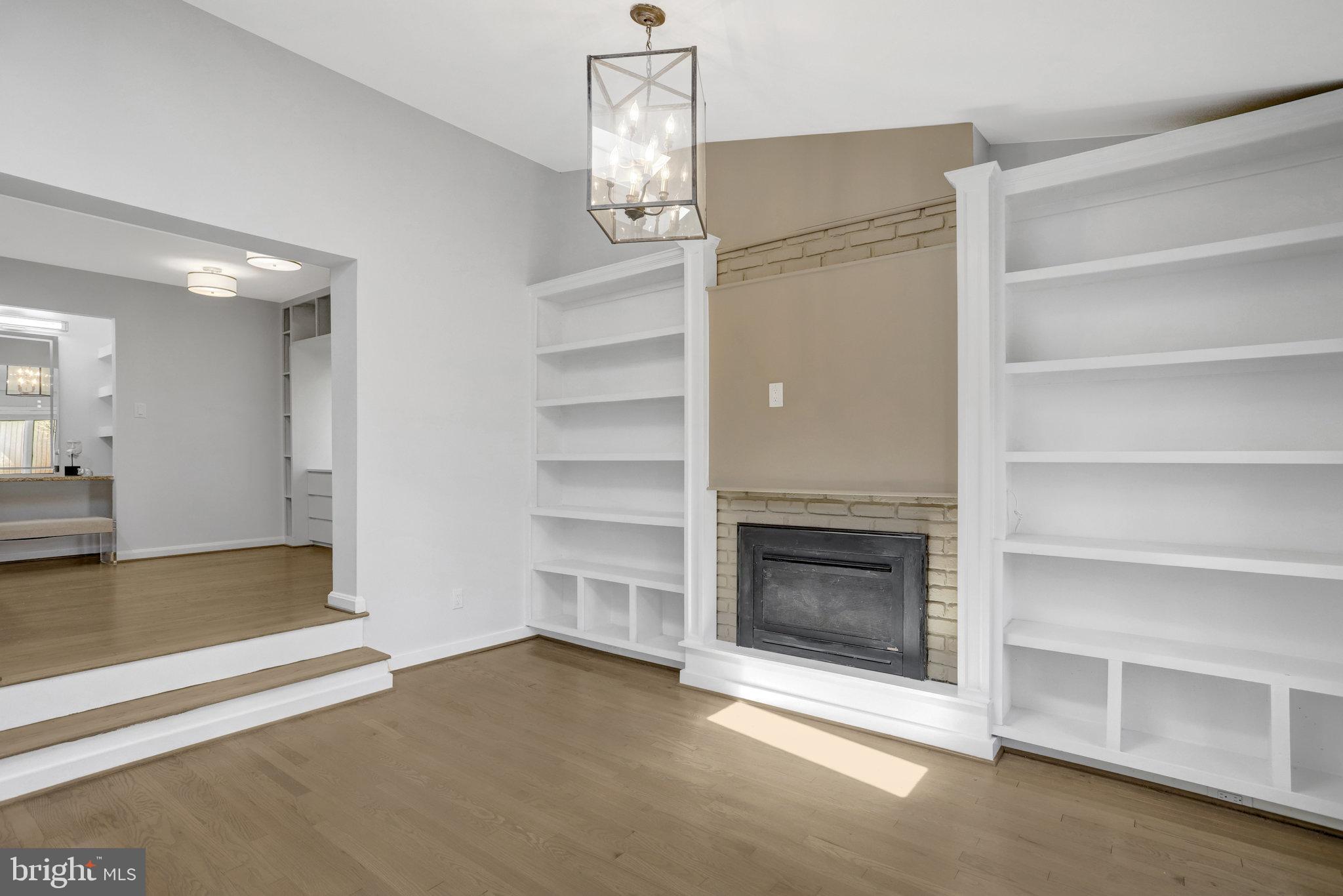 MT VERNON WOODS - Residential Lease