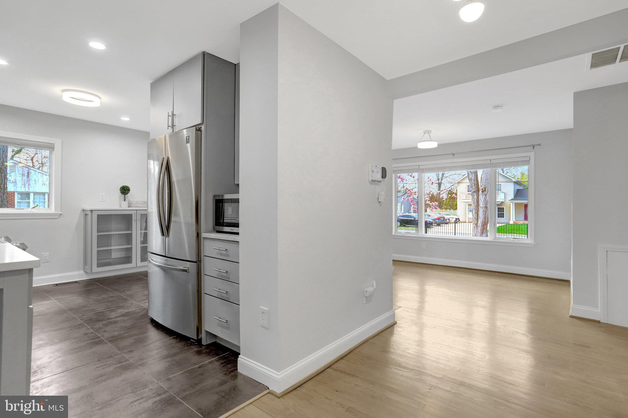 MT VERNON WOODS - Residential Lease