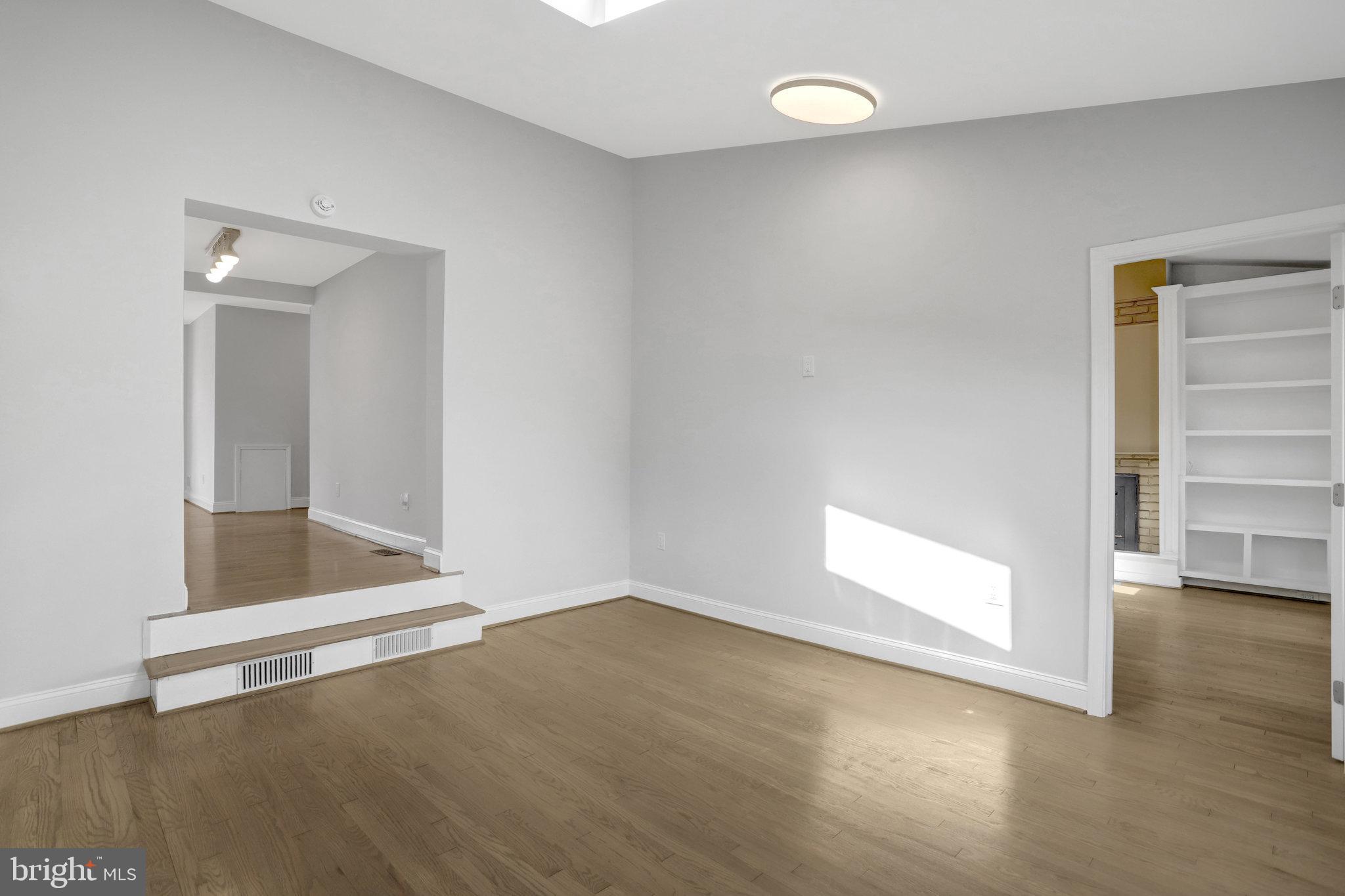 MT VERNON WOODS - Residential Lease