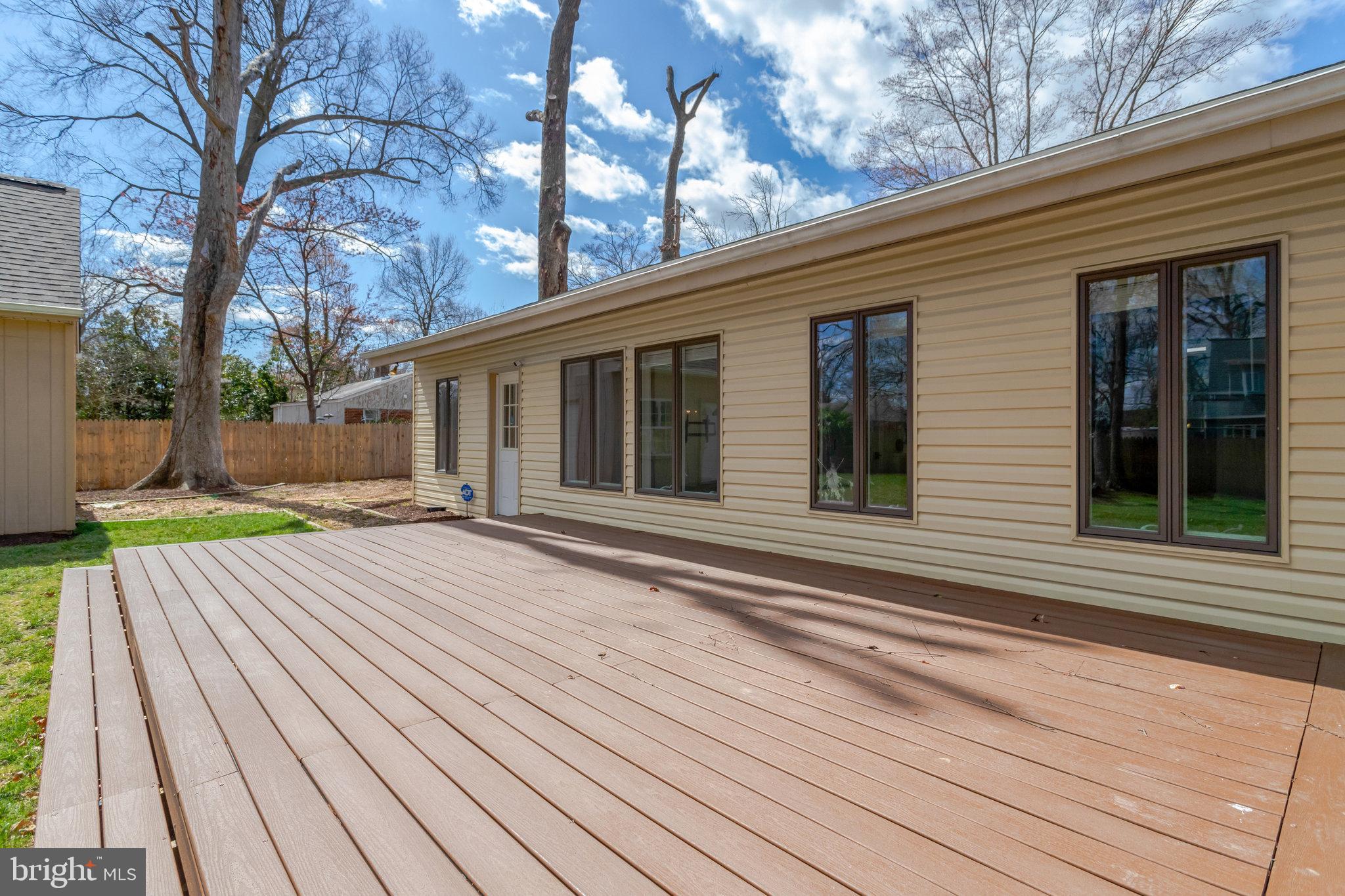 MT VERNON WOODS - Residential Lease