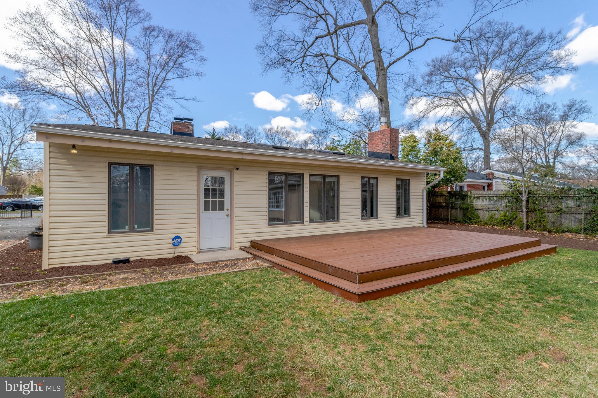 MT VERNON WOODS - Residential Lease