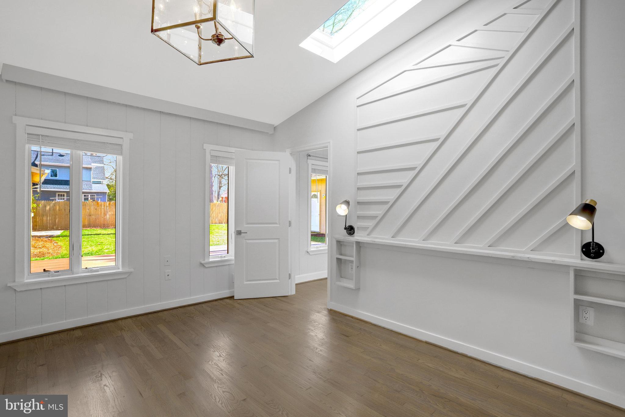 MT VERNON WOODS - Residential Lease