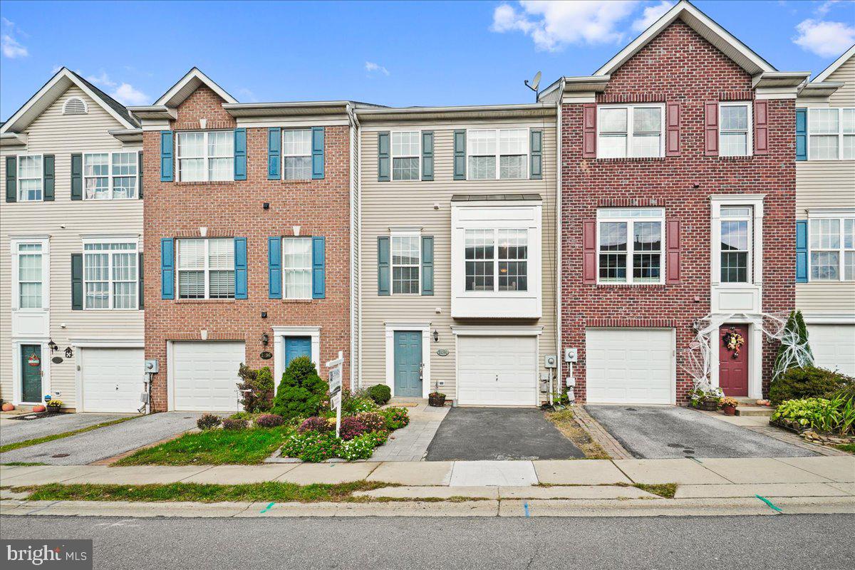 WHITTIER POND - Residential