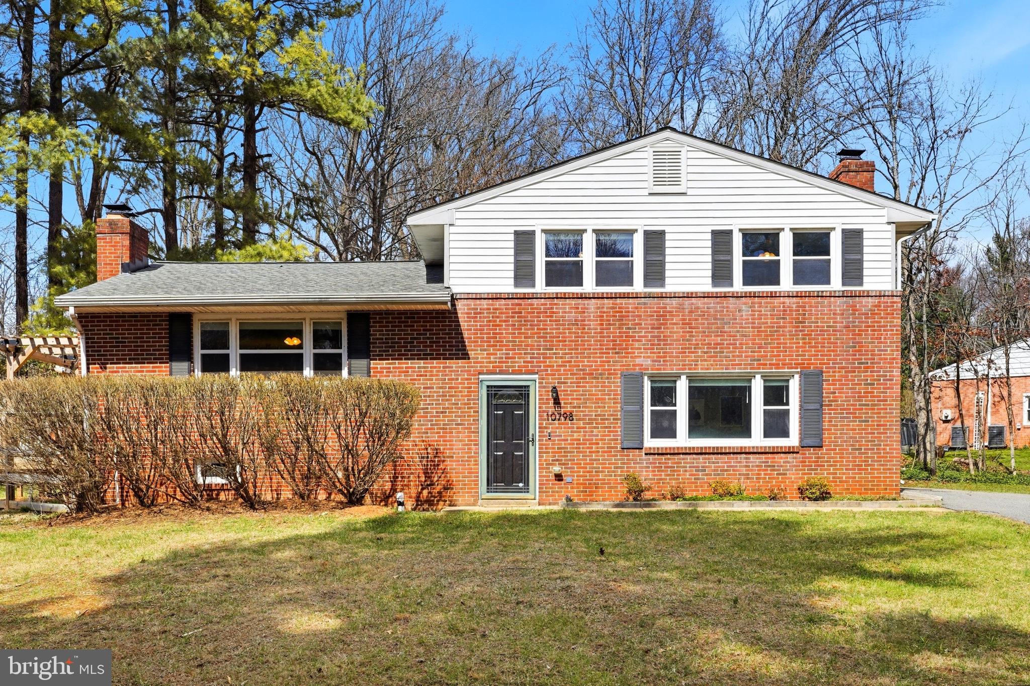 10798 W CRESTVIEW LANE