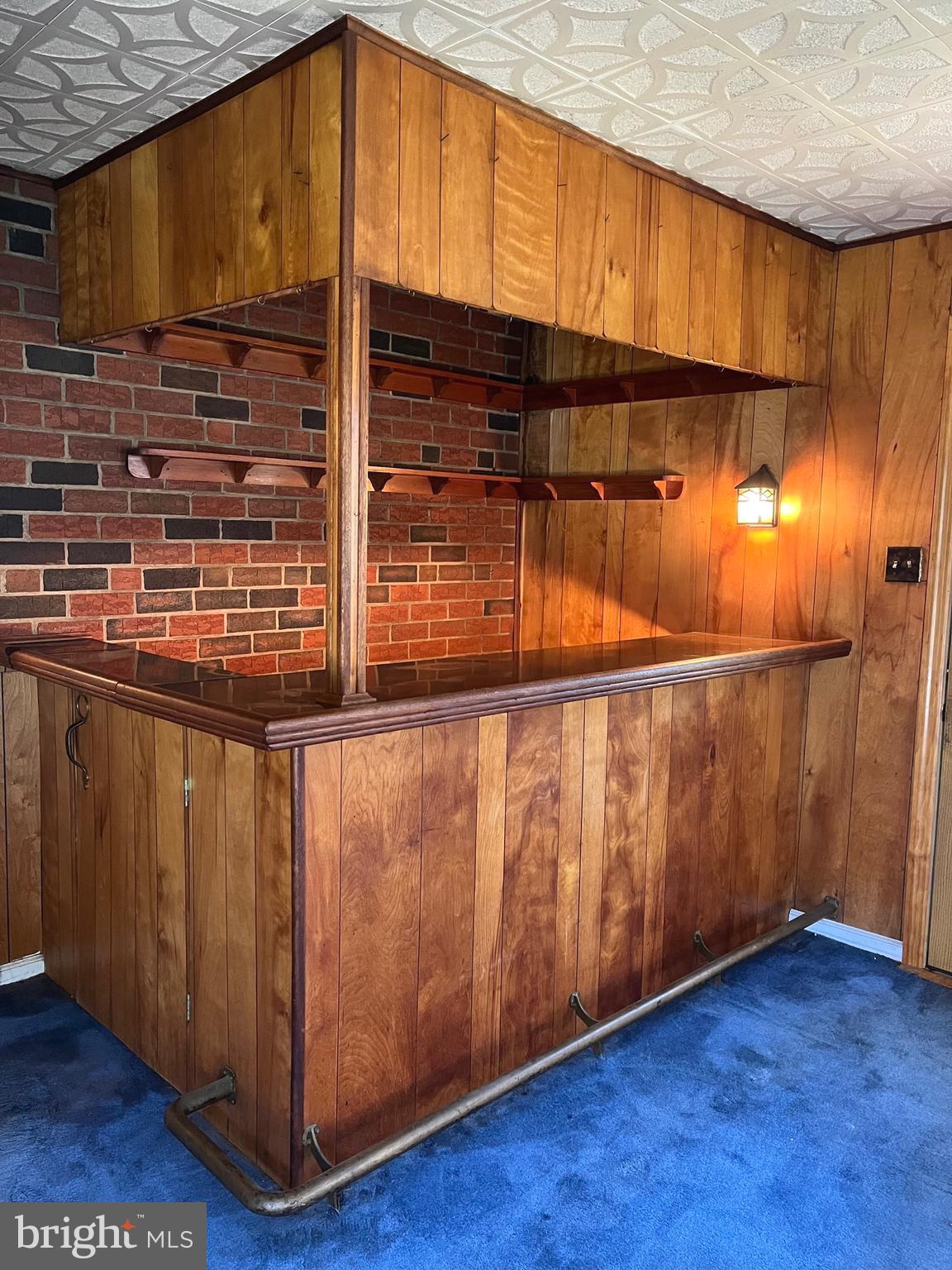 DEKALB MANOR - Residential