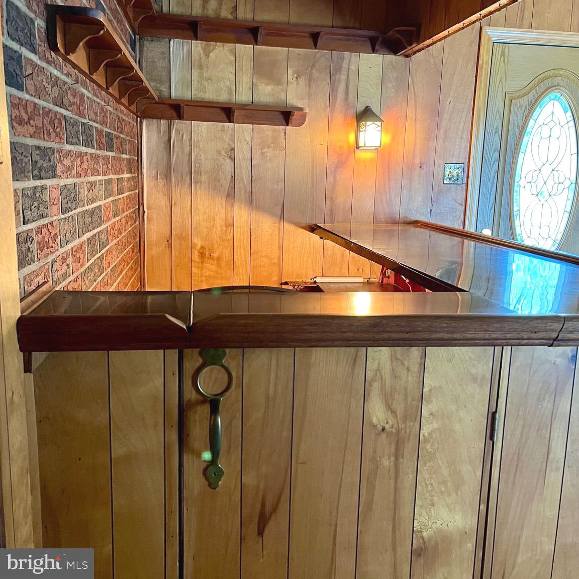 DEKALB MANOR - Residential