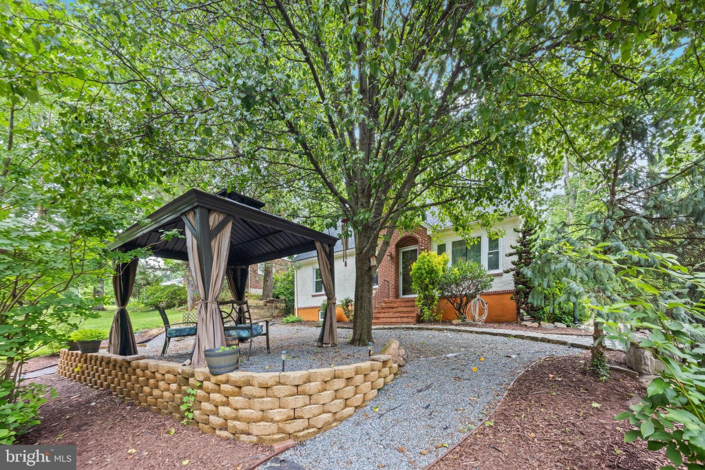 Photo of 5125 Viaduct Road, HALETHORPE, MD 21227 (MLS # MDBC2168876)