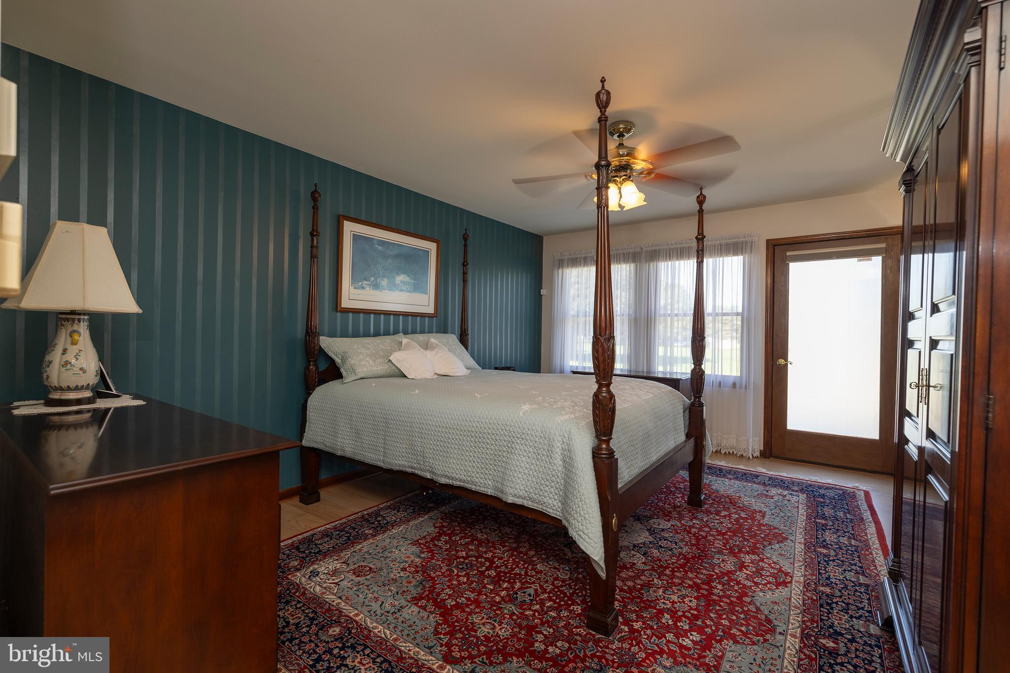 LOMBARD ACRES - Residential