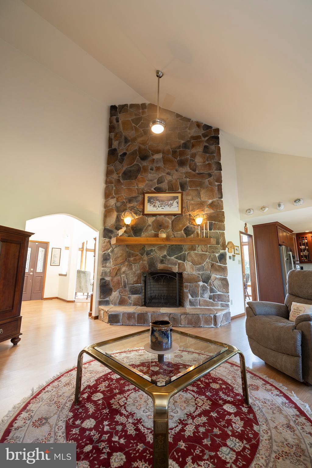 LOMBARD ACRES - Residential