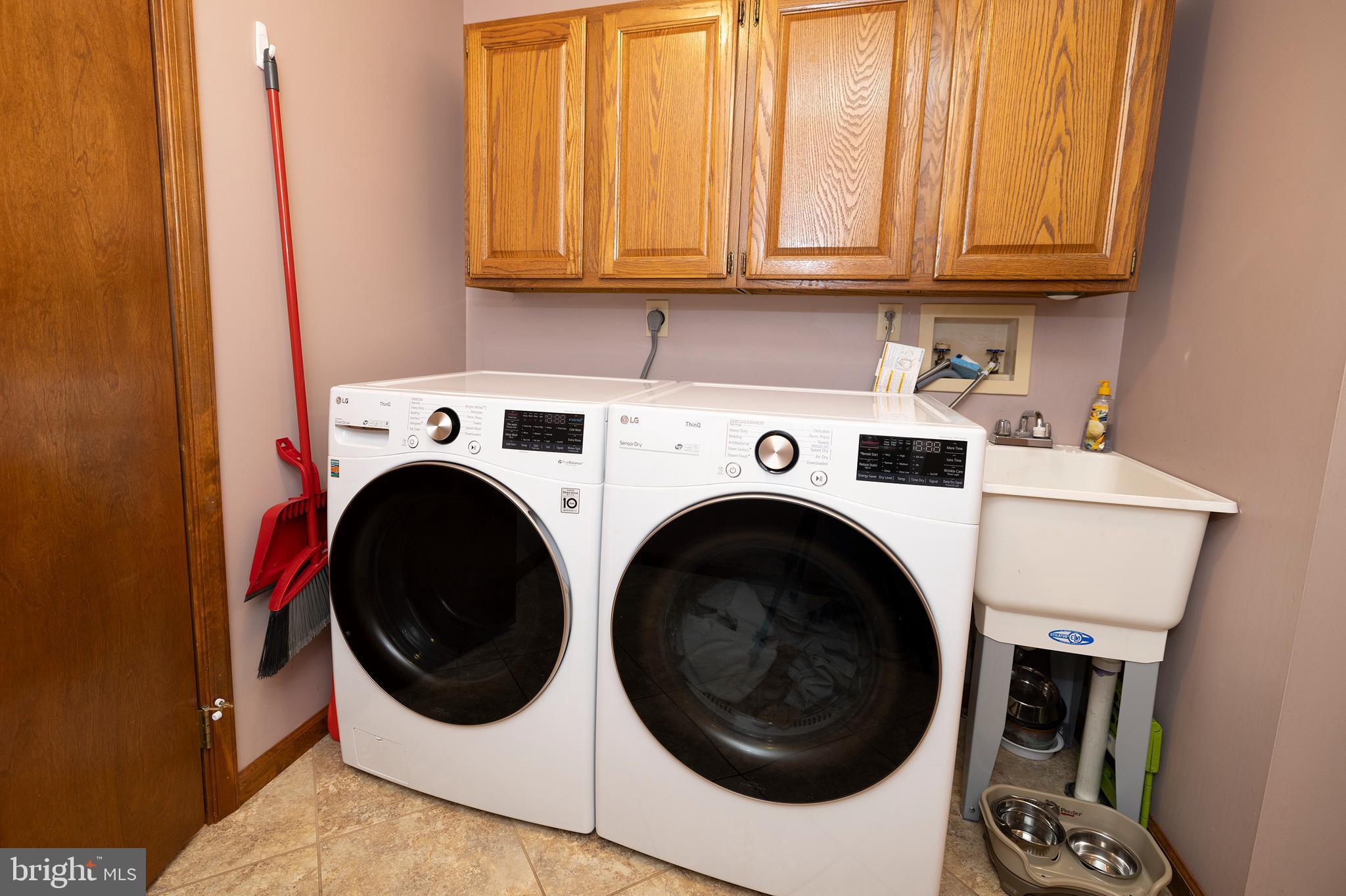 LOMBARD ACRES - Residential