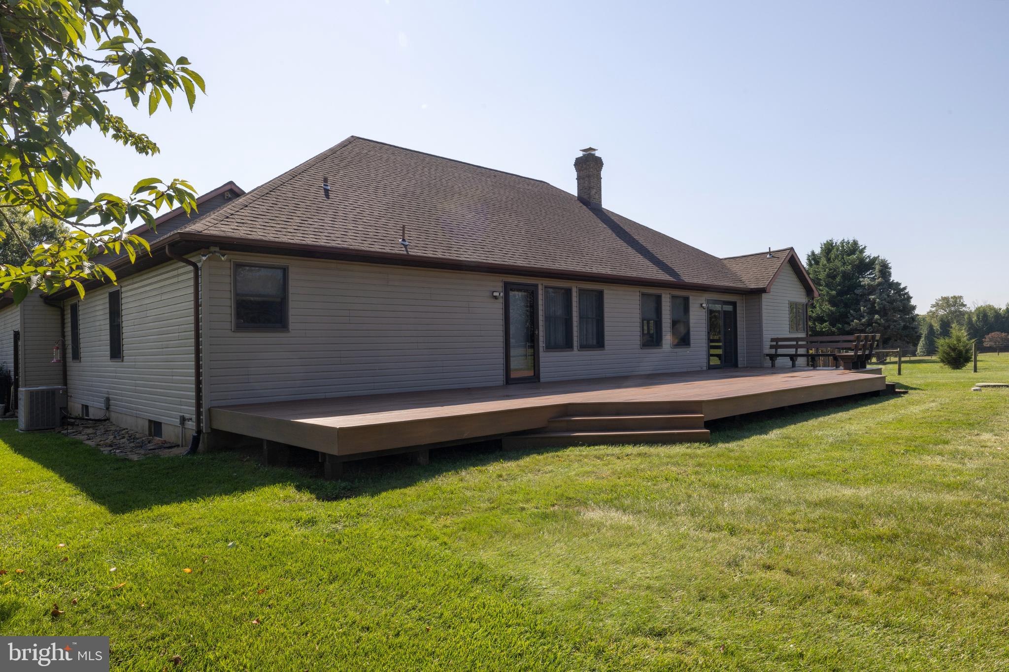 LOMBARD ACRES - Residential