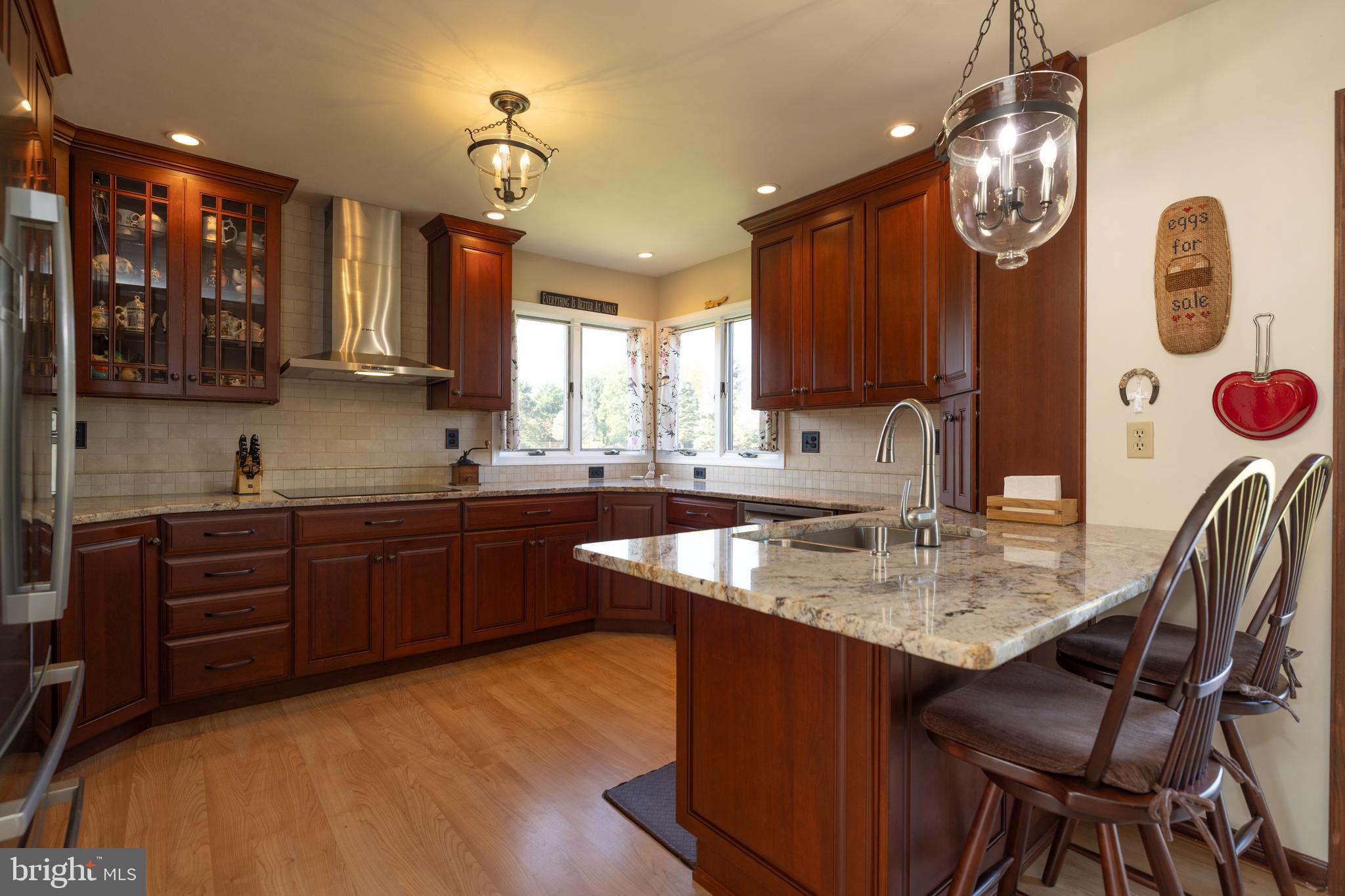 LOMBARD ACRES - Residential