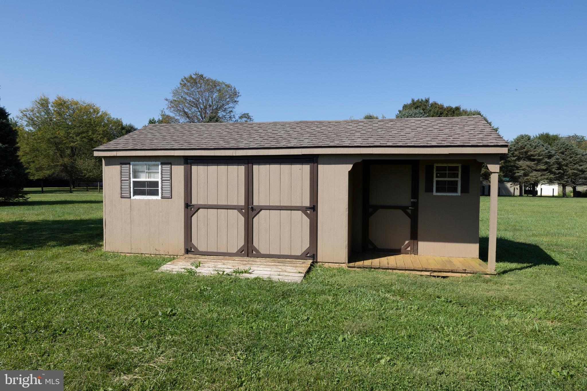 LOMBARD ACRES - Residential