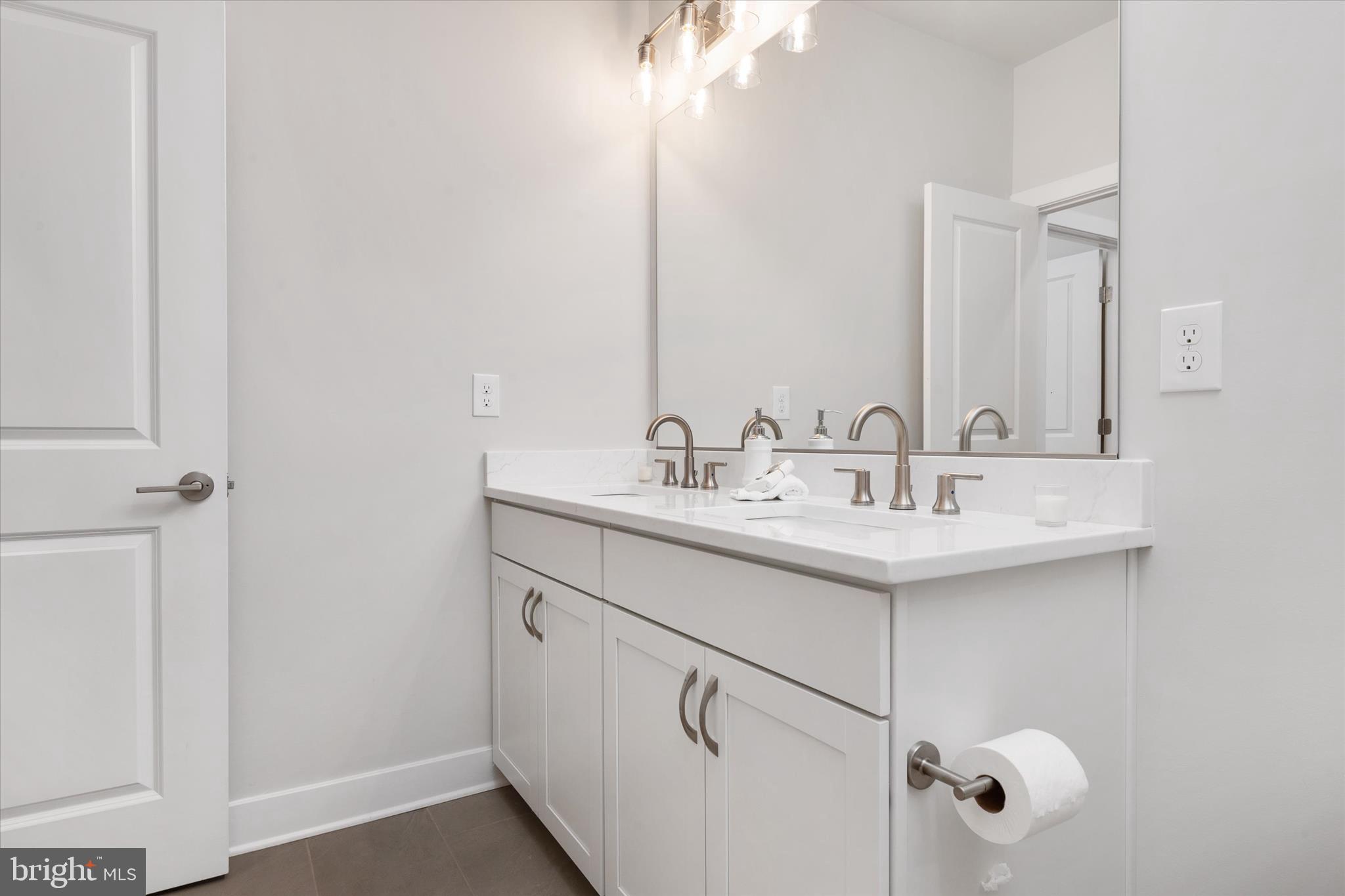 RIVER MARSH - Residential