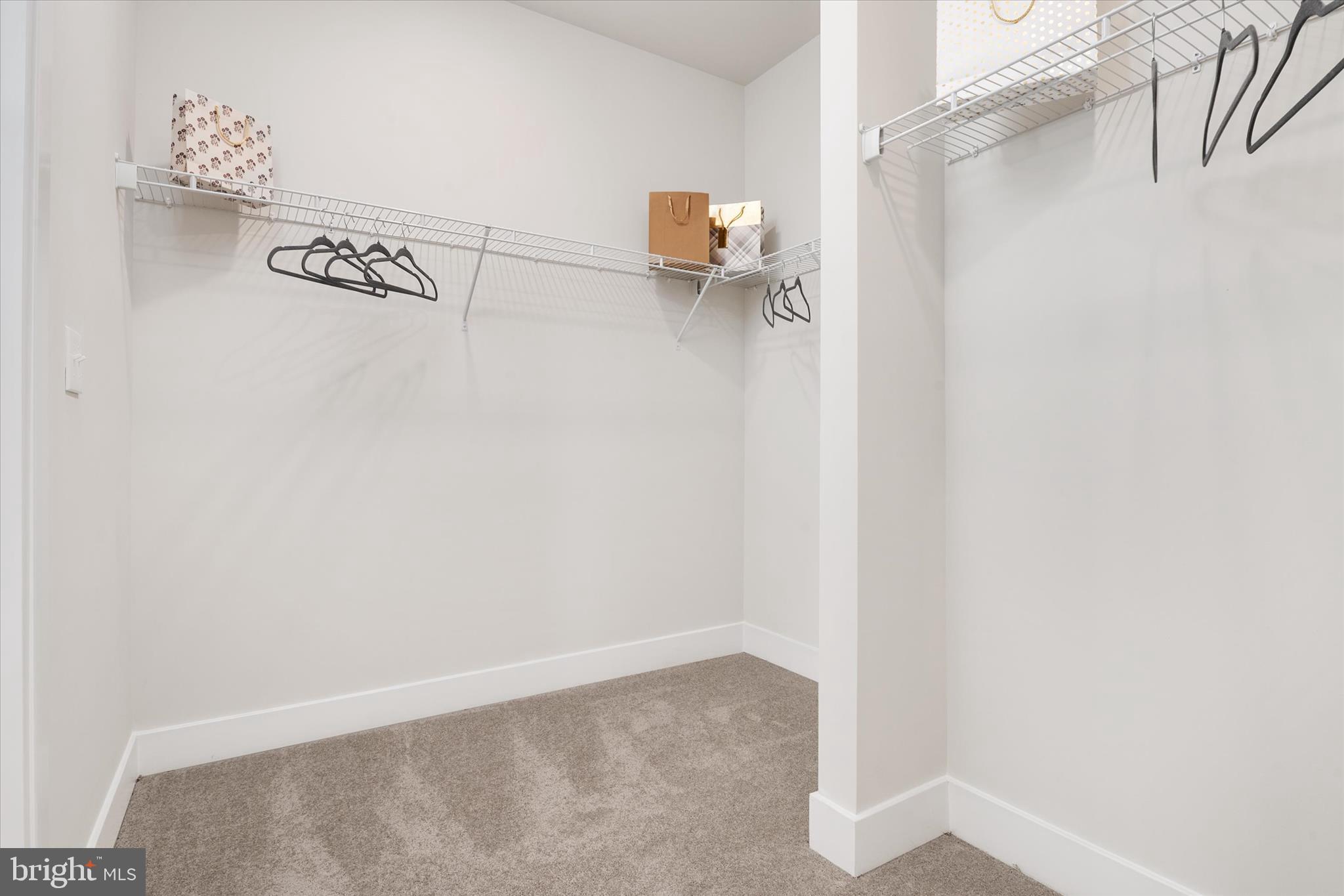 RIVER MARSH - Residential