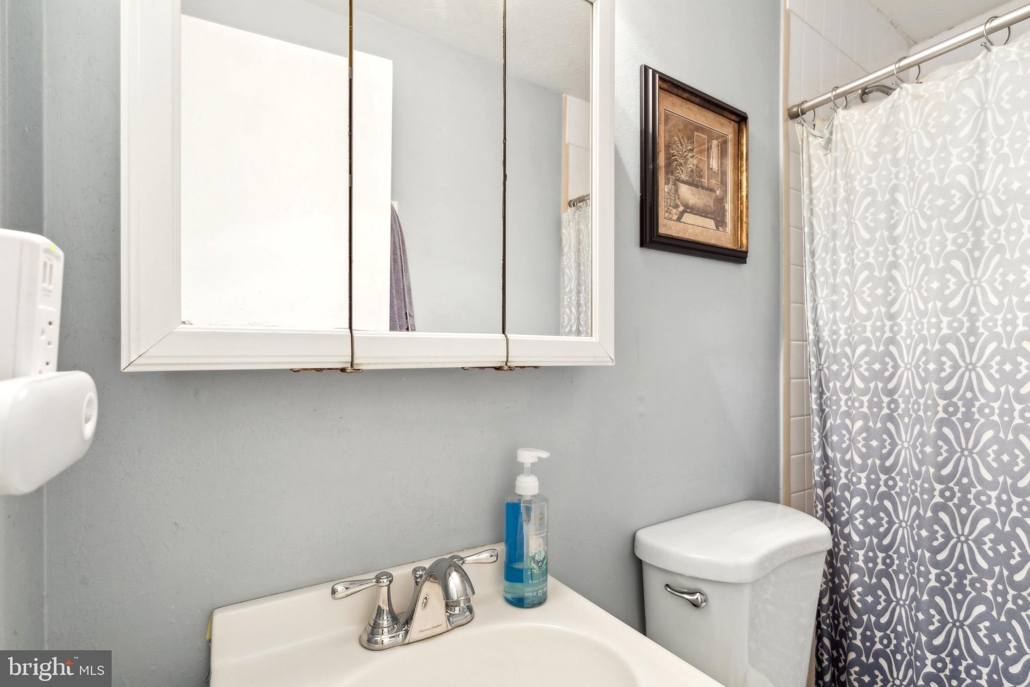 BAY HILLS - Residential