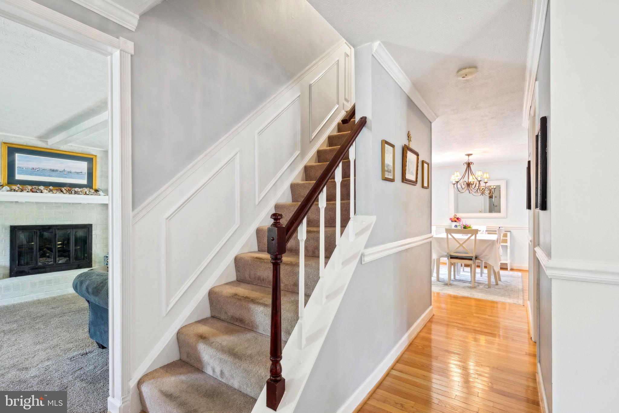 BAY HILLS - Residential