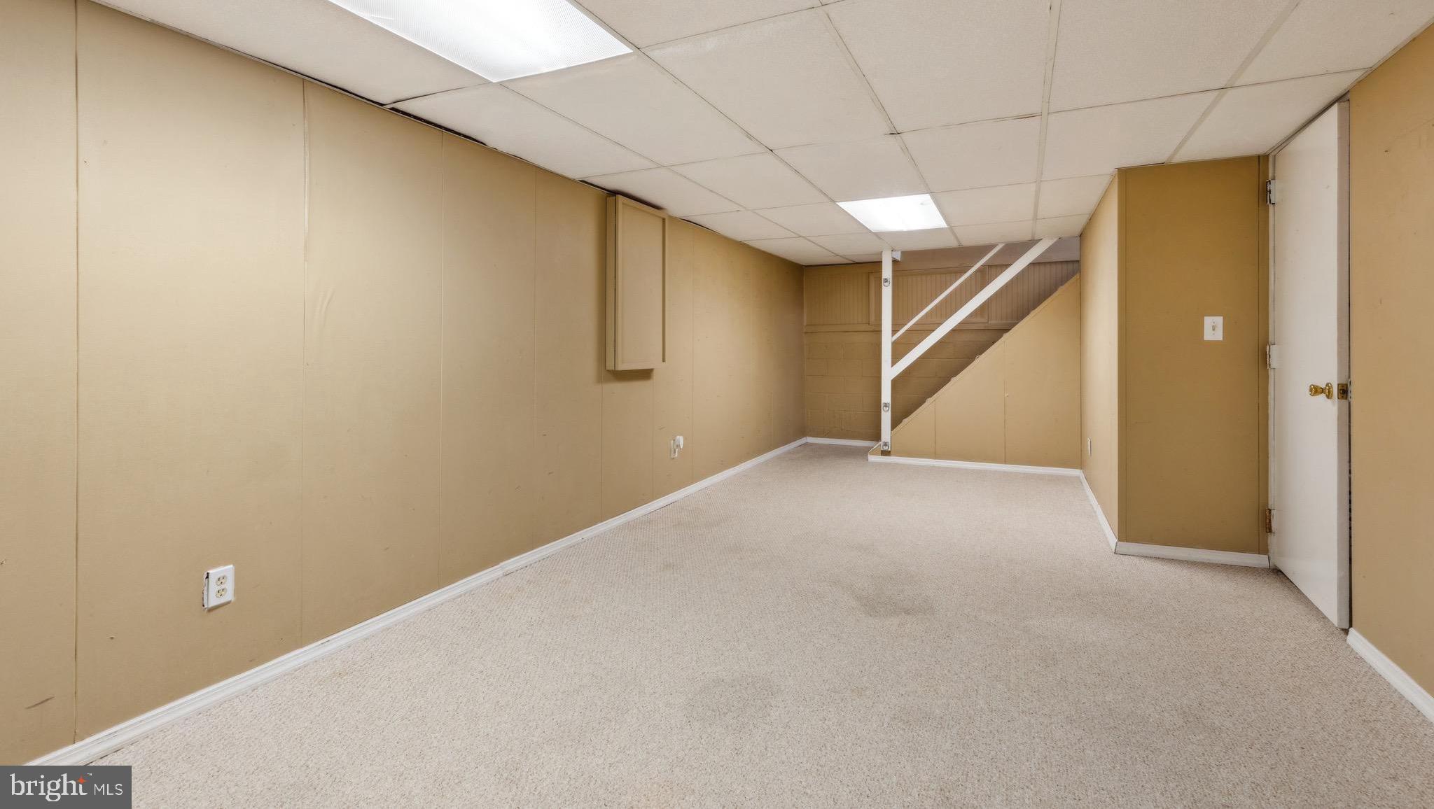 BAY HILLS - Residential