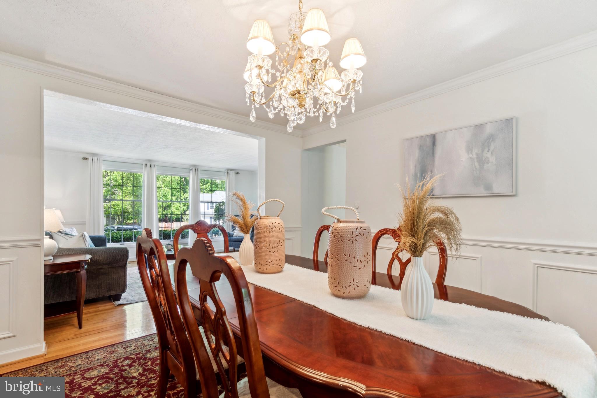 BAY HILLS - Residential