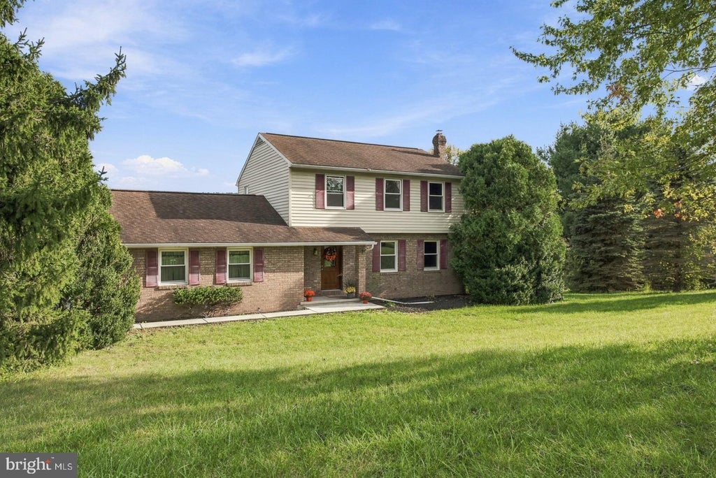 Photo of 18 Willow Street, MARYSVILLE, PA 17053 (MLS # PAPY2010002)