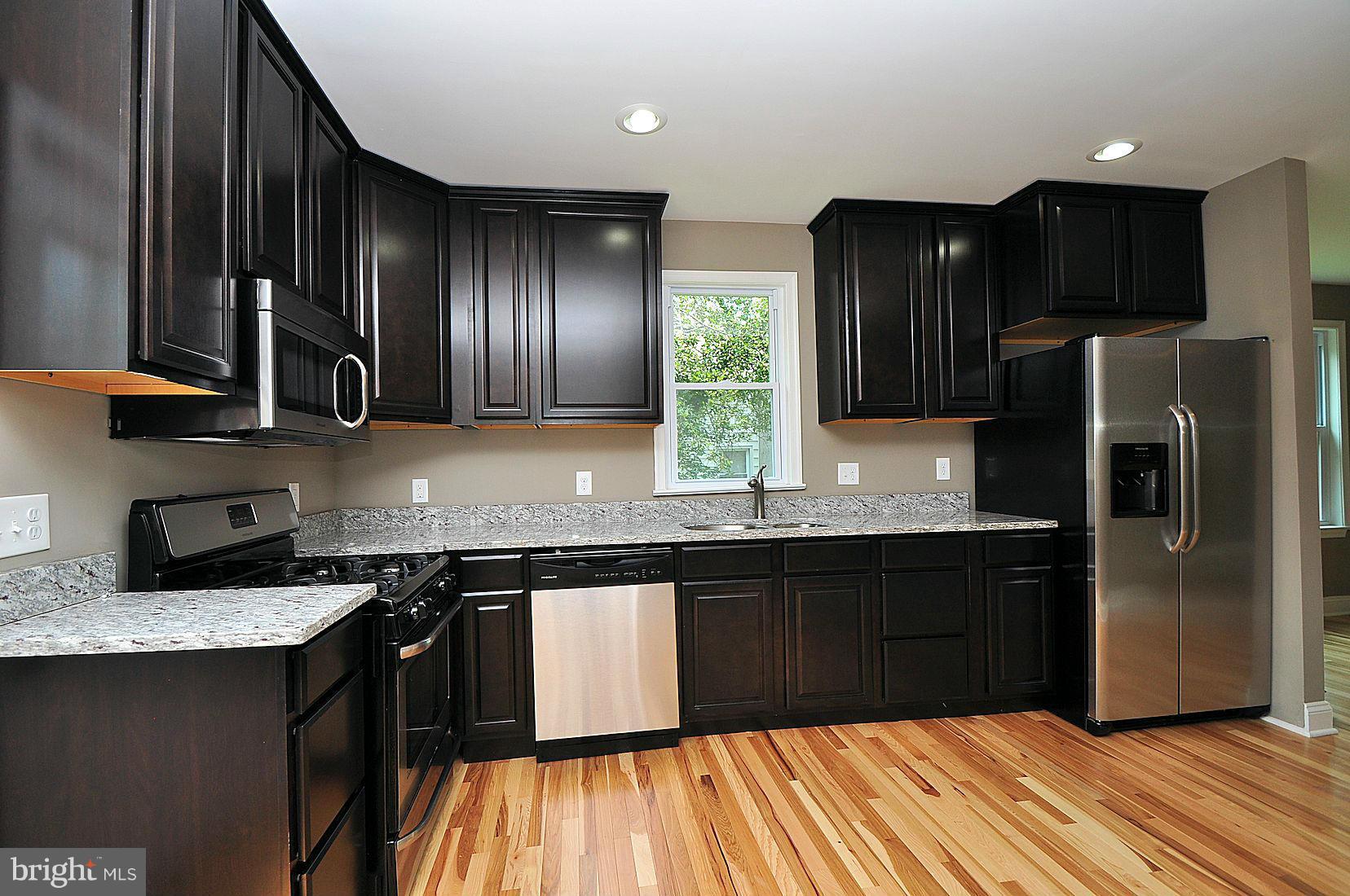 ENGLISH CONSUL ESTATES - Residential