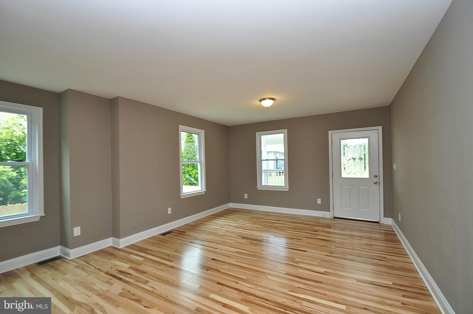 ENGLISH CONSUL ESTATES - Residential